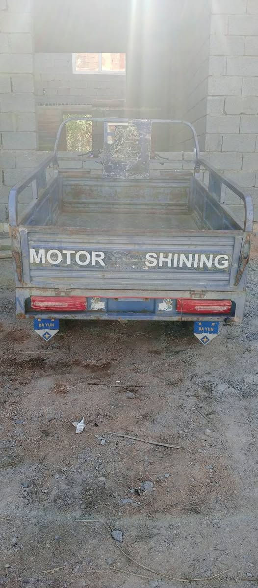 السلام عليكم ستوته للبيع 2021 مكينه 24 المكان كربلاء الحسينيه مصطفى خان والشراي بخيري وهذا رقم تلفوني ***********
