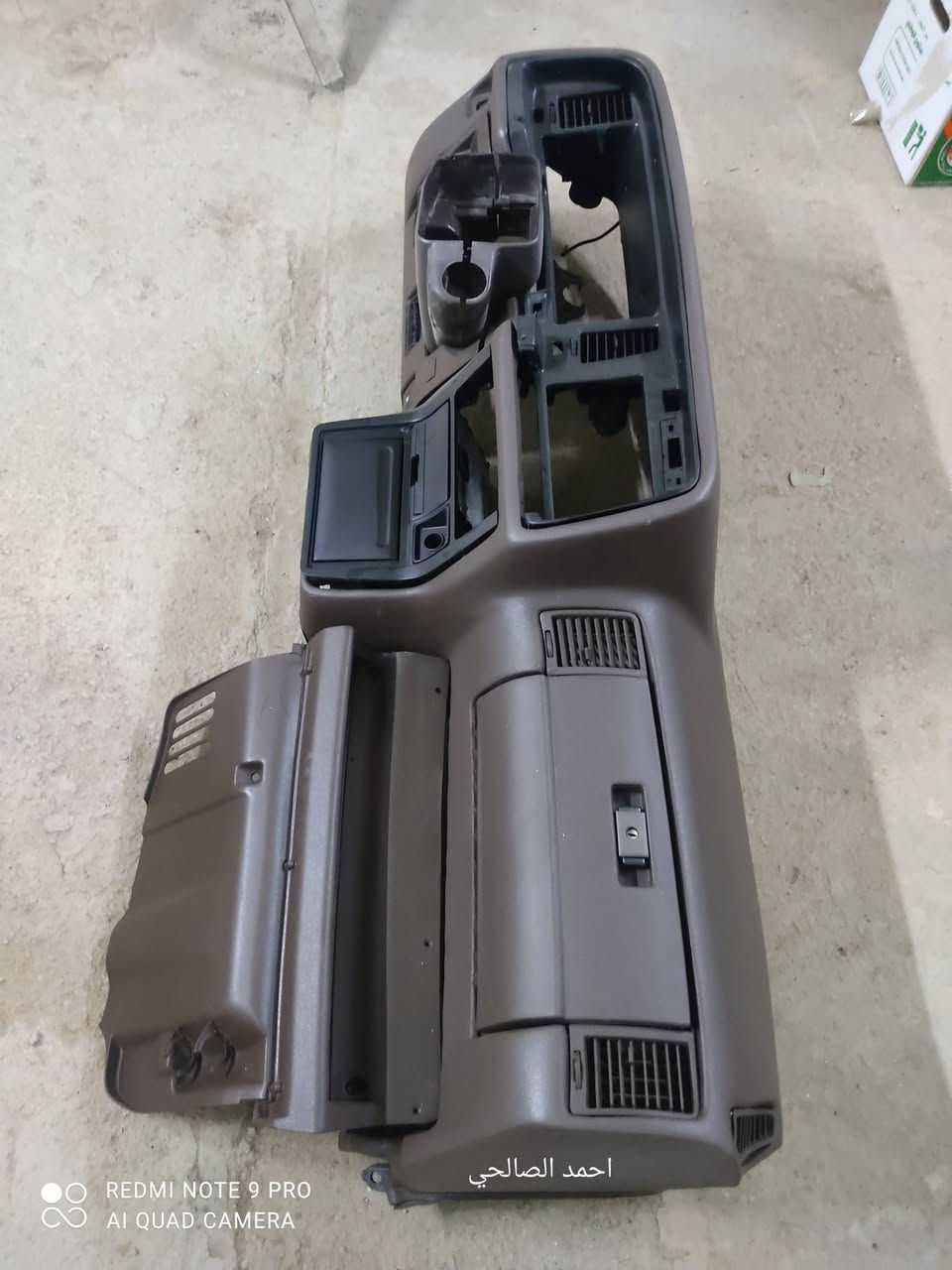 من رخصة الادمن المحترم 
دشبول هارتوب تم الانتهاء منه ارجو أن يعجبكم 
النجف الاشرف الحي الصناعي منطقة المسبح خلف البانزبن خانه المقابلة لجامعة الكوفه 
موبايل ***********
اجور العمل 300 الف
مدة العمل اسبوعين قابل للزيادة 
ملاحظه: يجب أن يكون دشبول سيارتك بدون نواقص
