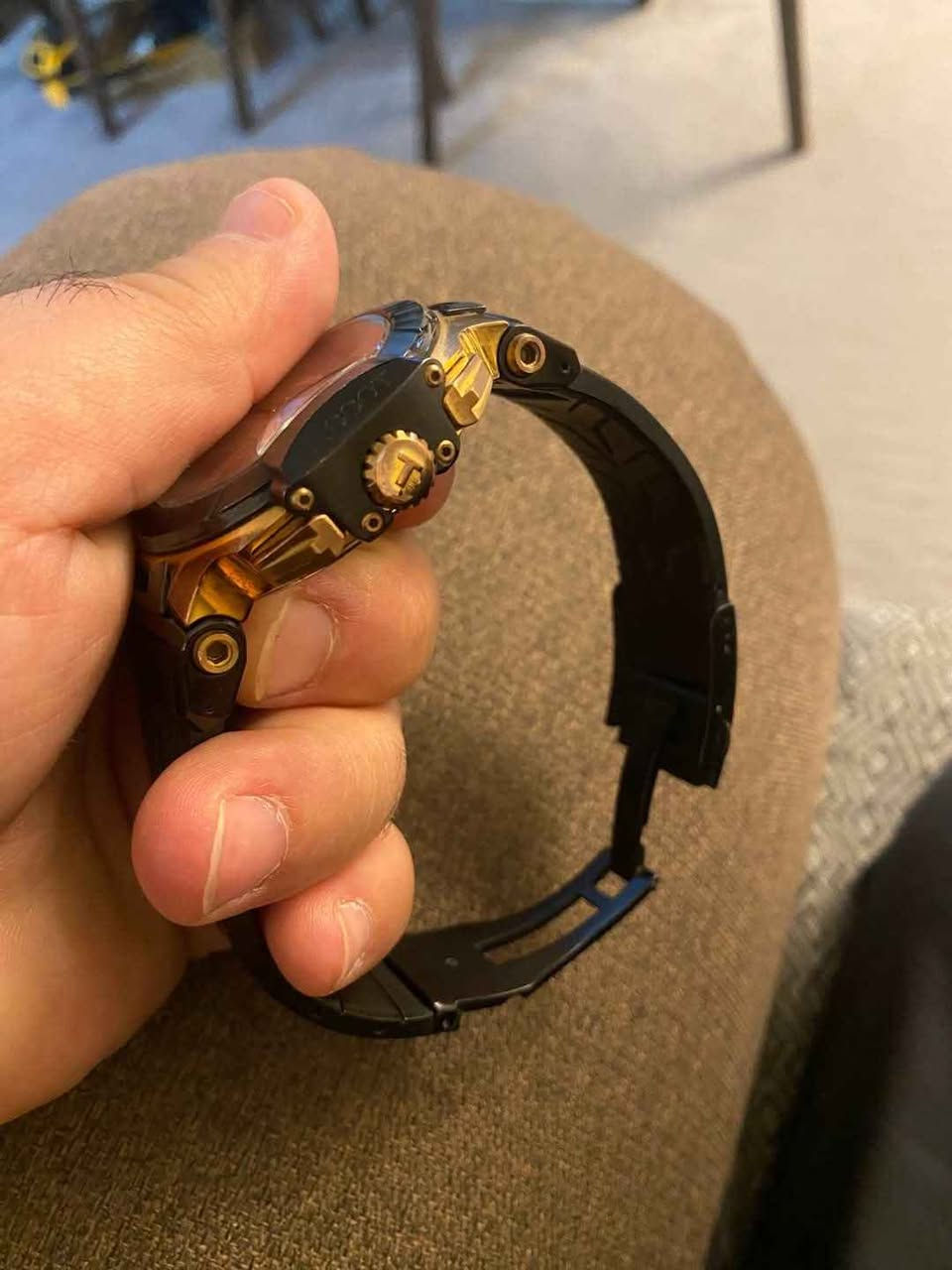 ساعه تيسوت اصلي سويسري كوارتز السعر 300 الف بغداد, العراق


**إذا كنت صاحب هذا الإعلان وتريد حذفه لأي سبب، رجاءا أرسل رسالة إلى الدعم الفني**