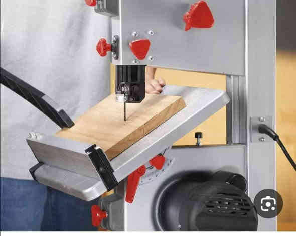 السلام عليكم 🙋🙋 
منشار تخريم عمودي لولبي استرالي اصلي
ماركه اوزتوا 👍👍
يعمل بقدره ٢٥٠ واط 
ارتفاع الجهاز كامل ٦٤ سم 
ارتفاع فضاء العمل ٨ سم 
عرض فضاء العمل من داخل المنشار لتيغ المنشار ٢٠ سم 
كلشي واضح ومبين بالصور 
الطاوله تميل زاويه ٤٥ درجه 
حاله المنشار جديد فقط فحص كامل بالكارتون والفلين 
السعررررر (  ١٢٠  ) الف مع التوصيل 
الحجز على الخاص او الاتصال على الرقم 
***********
