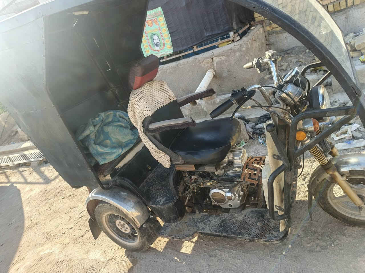 دراجه 110 مال معوقين
محرك ستوته صاله اسبوع من شدينا 
كهربائيات كلها شغاله مكانها رفاعي 
للاستفسار اتصل عله صاحبها هاذ رقمه 
***********
