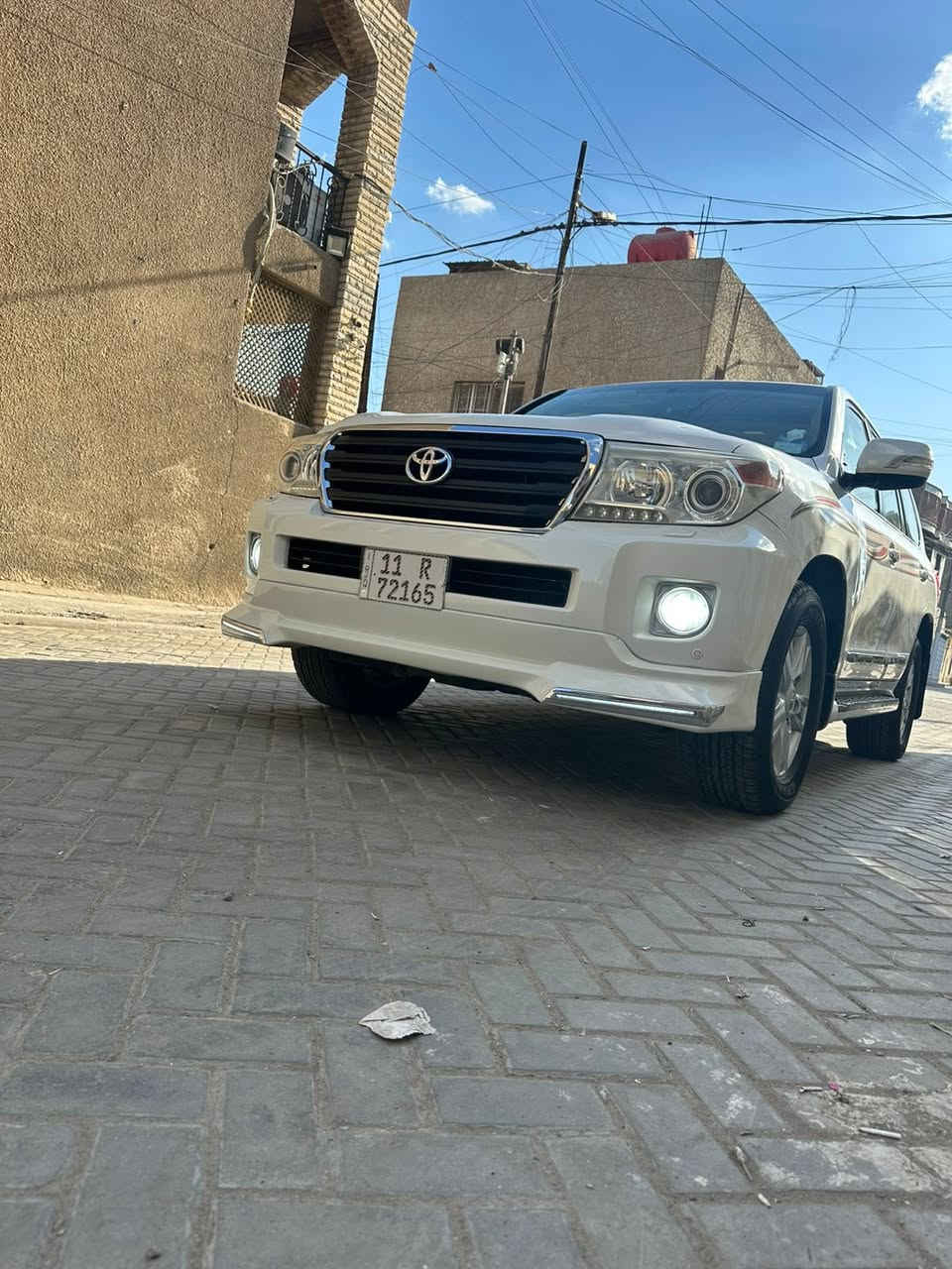 السلام عليكم لاندكروز موديل ٢٠١٣ سياره جديده ماشيه ٨٨ الف فقط مكفوله كفاله عامه ماعدا شي بسيط كد شبر فقط فول الفول رقم بغداد بأسمي تحويل مباشر السعر ٣٦٥ وبيه مجال بسيط للاستفسار الاتصال *********** مكاني بابل
