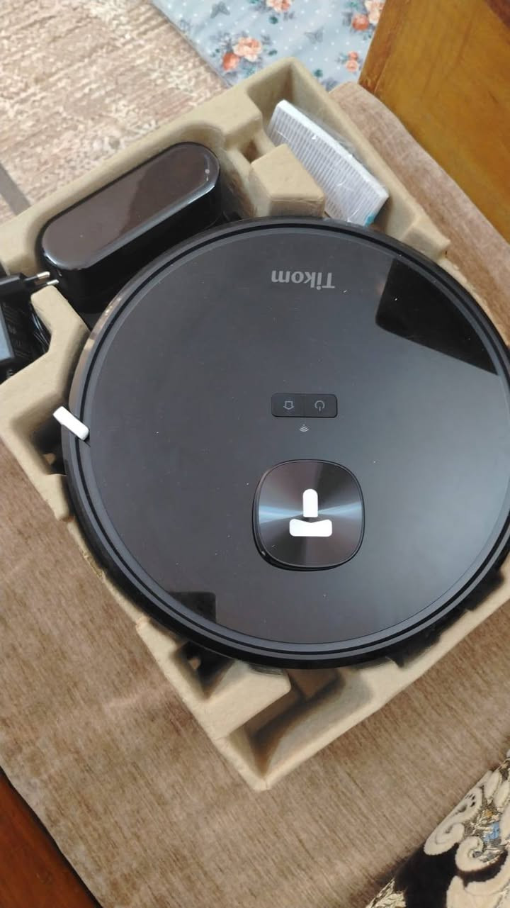 مكناسة روبورت غير مستخدمة نظام كنس ومسح  تشتغل على الباركورد هم البيع ***********مكاني بغداد حي الجهاد
