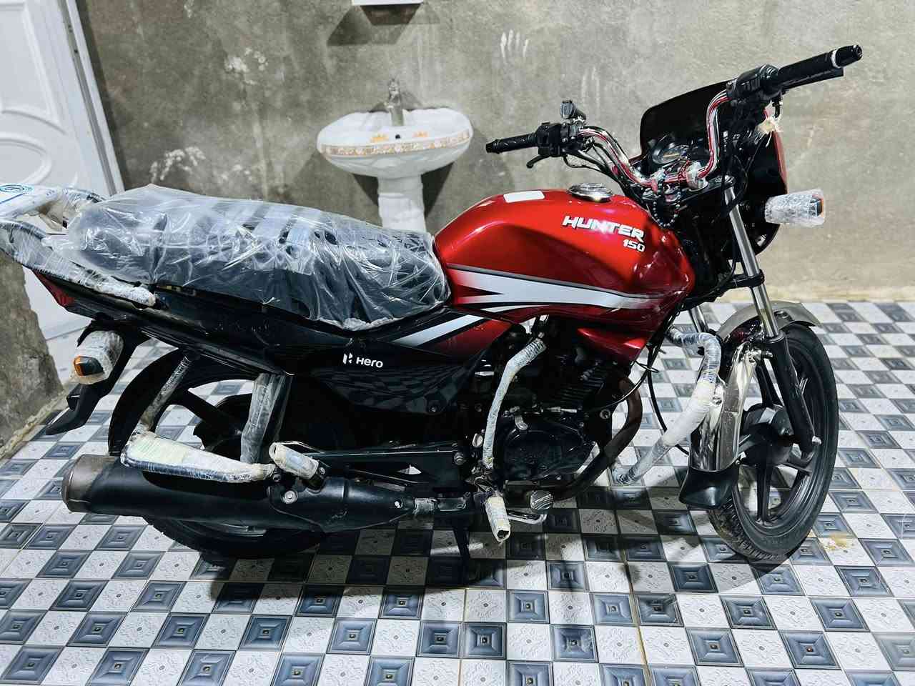 سلام عليكم 
هيرو 20مكفوله برغي مامفتوح بيه  ماناقصه اي شي مكان كوت سعر خاص. أو اتصل ***********
