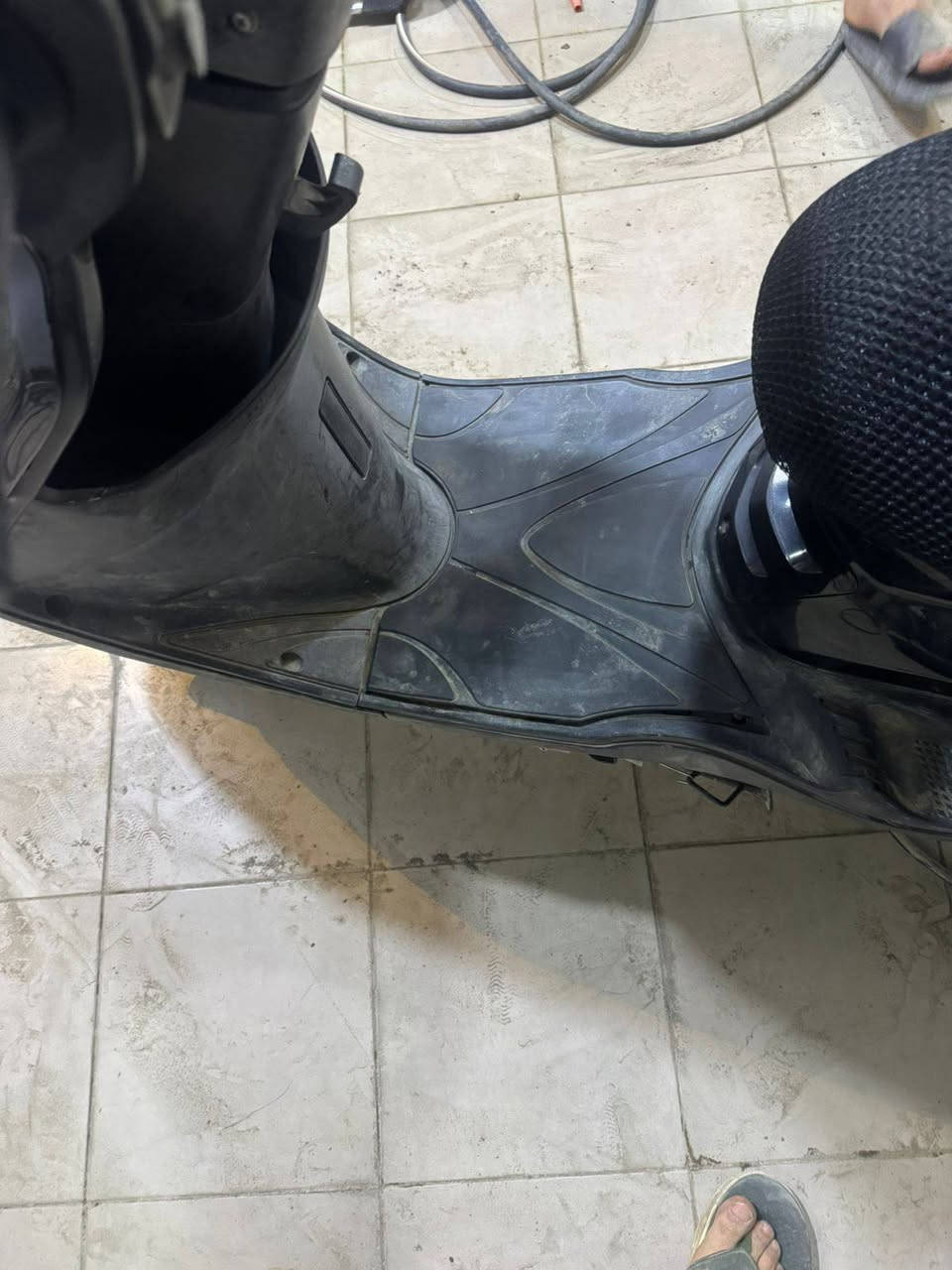 سلام عليكم للبيع درجة كزز كفالة ماشية ٨  كفالة مكان  الكاظمية 
***********
