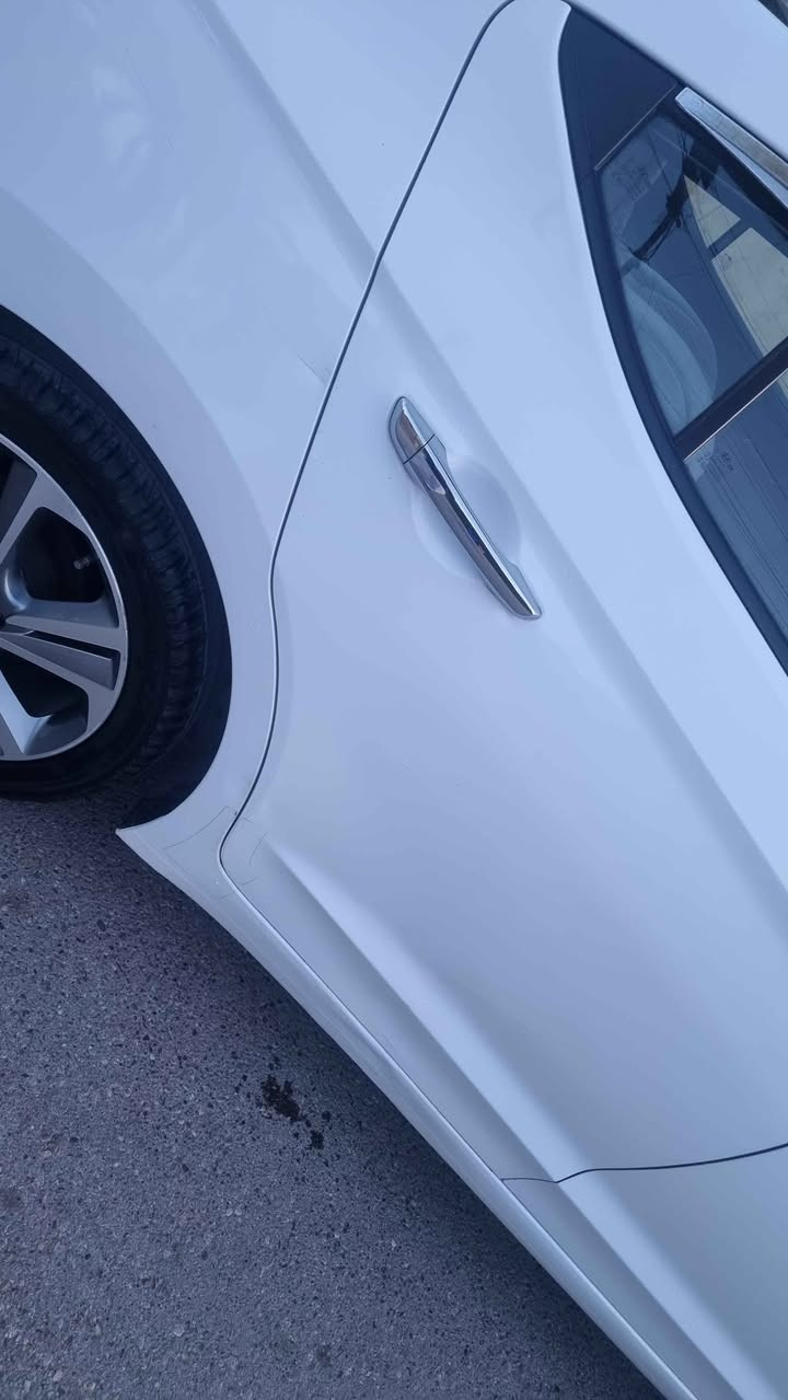 السلام عليكم 
النترا ابيض خليجي ٢٠١٩ سوبر 
ماشية ٩٢٥٠٠ كم 
أربعة ويل كب
بصمة
شاشة
سلايد روف
محرك ٢٠٠٠ 
- بيها بس بارد بالباب الخلفي ورش كد شبر بالدوسة 
- رقم بغداد وباسمي 
للتواصل *********** بغداد, العراق
