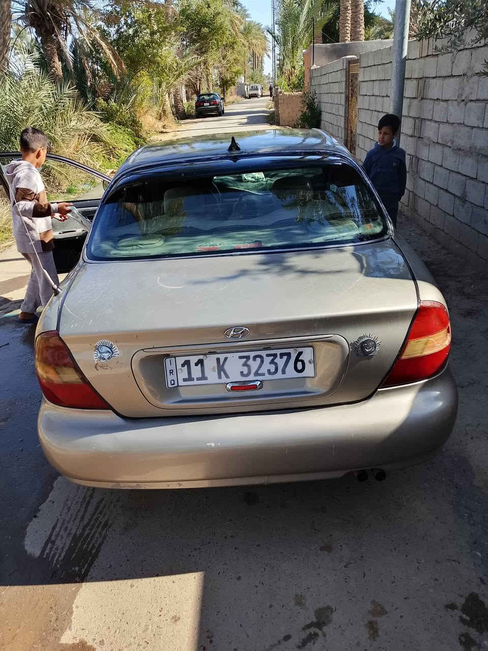 السلام عليكم 
سوناتا 3
موديل 2000
رقم بغداد 
سنويه بأسمي لحد 29
هزه جديده صار سبوع 
كير محرك مكفول .. صدر امامي خلفي جديد..
درايم شفتات جدد مال قطع البارحه بدلته  
غرفه نضيفه تدفئه شغاله.. تايرات نضيفه.. سياره جاهزه من كلشي نقص فقط تبريد..
السعر 48 وبيه مجال 
***********
