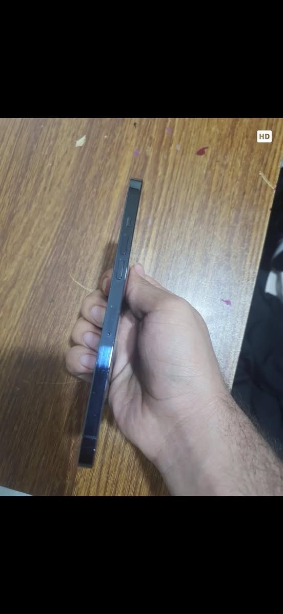 للبيع ايفون 12 برو ماكس
نظيف مبدل بي كامرا وفيس ايدي متوقف 

فقط ذاكره 256 بطاريه85

نموذج M

ويا فقط كيبل الاصلي بسعر 325 وبي مجال قليل 

للاستفسار  ***********

مكاني حله شارع الحسينه
