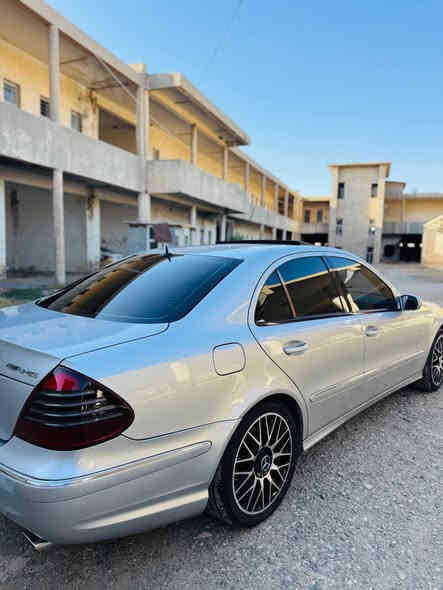 E class 500 
2006
***********
85$ سوران
