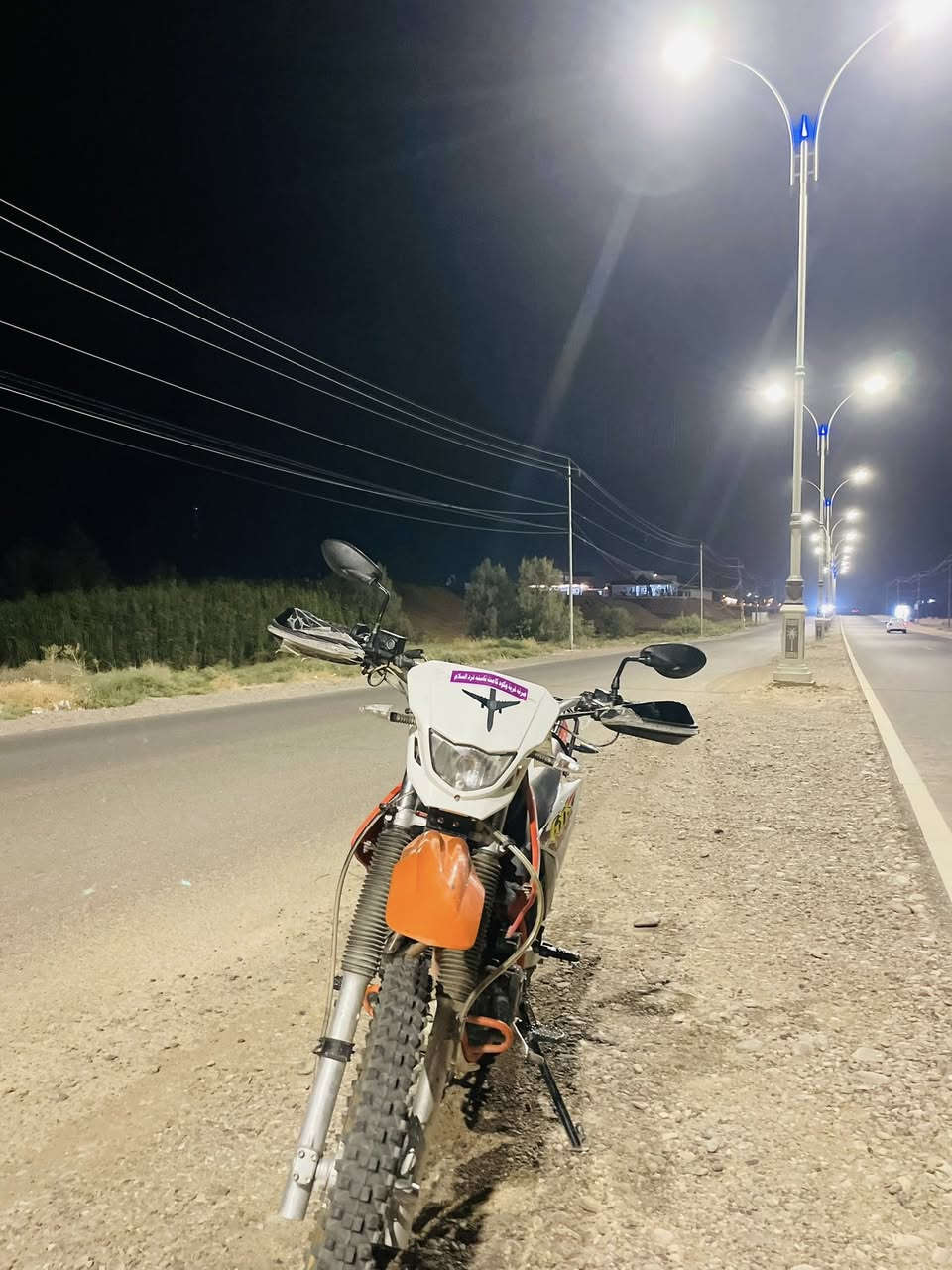 سلام عليكم قفاز للبيع كاويار حجم المحرك 200نضيف شرط المحرك الكهربائيات شغاله الرقم *********** خاص متواجد
