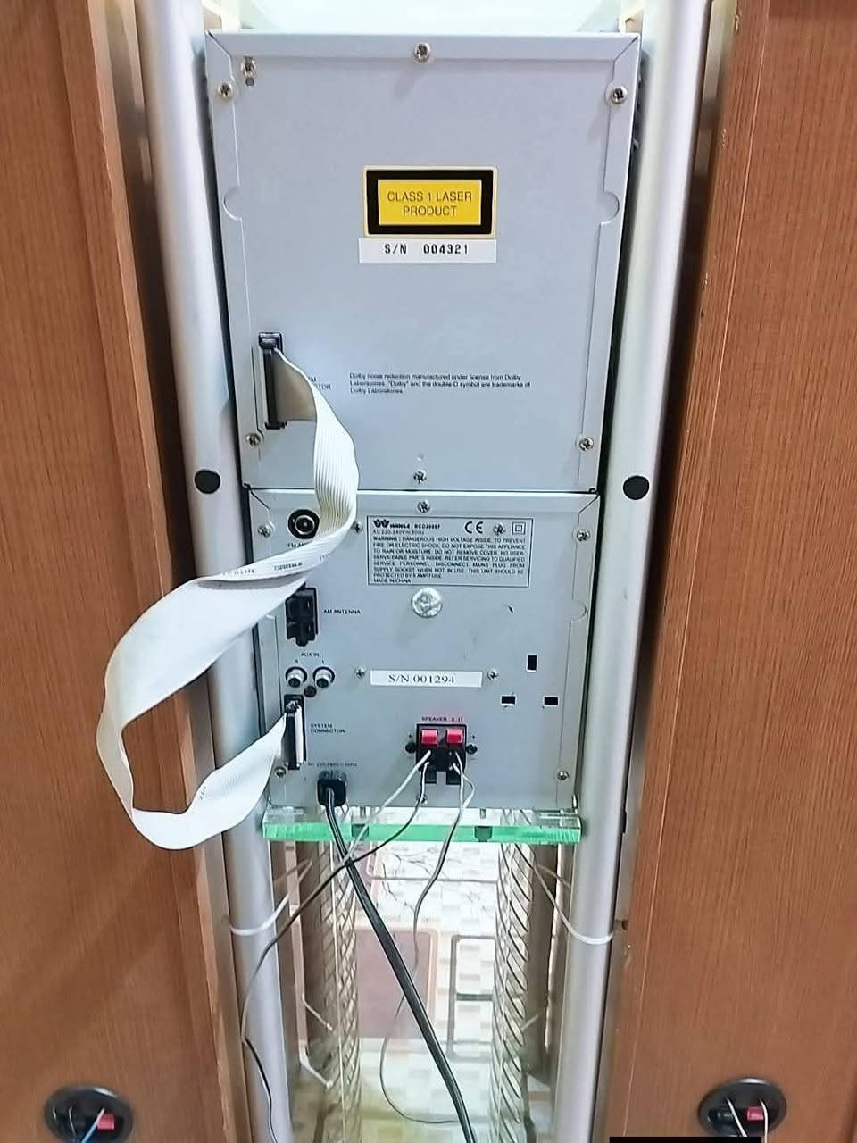 سستم ( Wansa)كويتي نضيف جدًا
يشتغل: CD – AUX – راديو
بس الكاسيت ماطور يفتر 
اعتقد قايش
لاي ستفسار خاص


**إذا كنت صاحب هذا الإعلان وتريد حذفه لأي سبب، رجاءا أرسل رسالة إلى الدعم الفني**