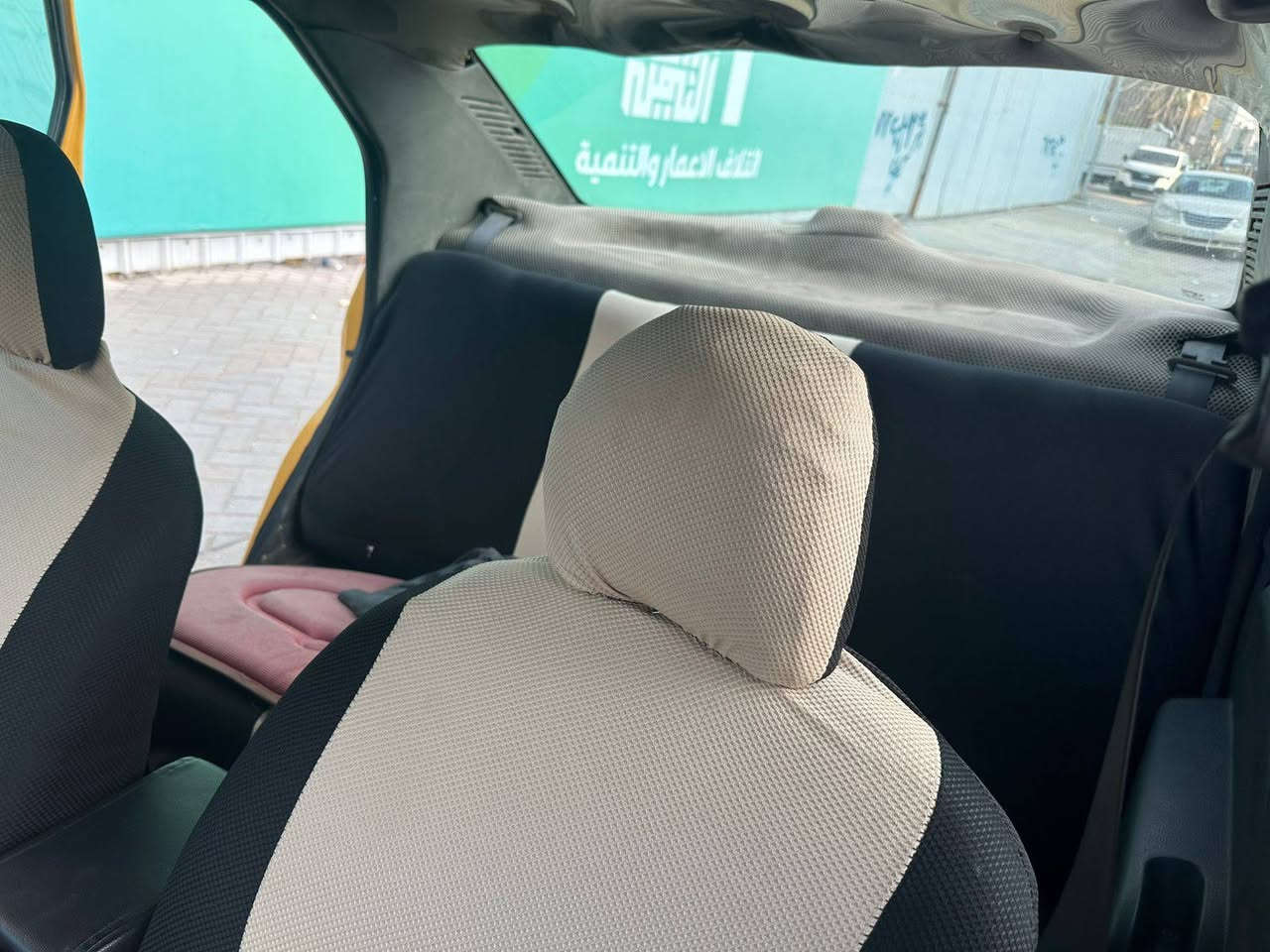 السلام عليكم
رينو موديل 2009 
السيارة كير مكينه جدد
تخم تاير 
تخم ويل 
مدوشمه جديدة 
السياره مصفره من كلشي 
تبريد شغال 
مكينه جديده 
السياره عليه ادامه كاملة 
مناقصه كلشي 
السعر 35وبيه مجال بسيط 
المكان بغداد الزعفرانيه 
للاستفسار لاتصال على الرقم 
*********** او
***********
