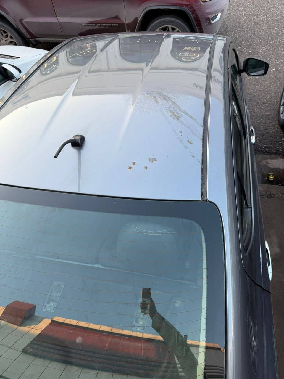 نيسان فيرسه مديل 2018 
ضررها جاملق السايق والبوند وبيها داخل شي قليل جدا وبيها تيزاب بالسقف مثل ماموضح بالصوره وسنويتها نافذة لغايه 28/12/2025
السعر 98$ وبيها مجال حك الجيه مكان السياره الموصل و اربيل***********
