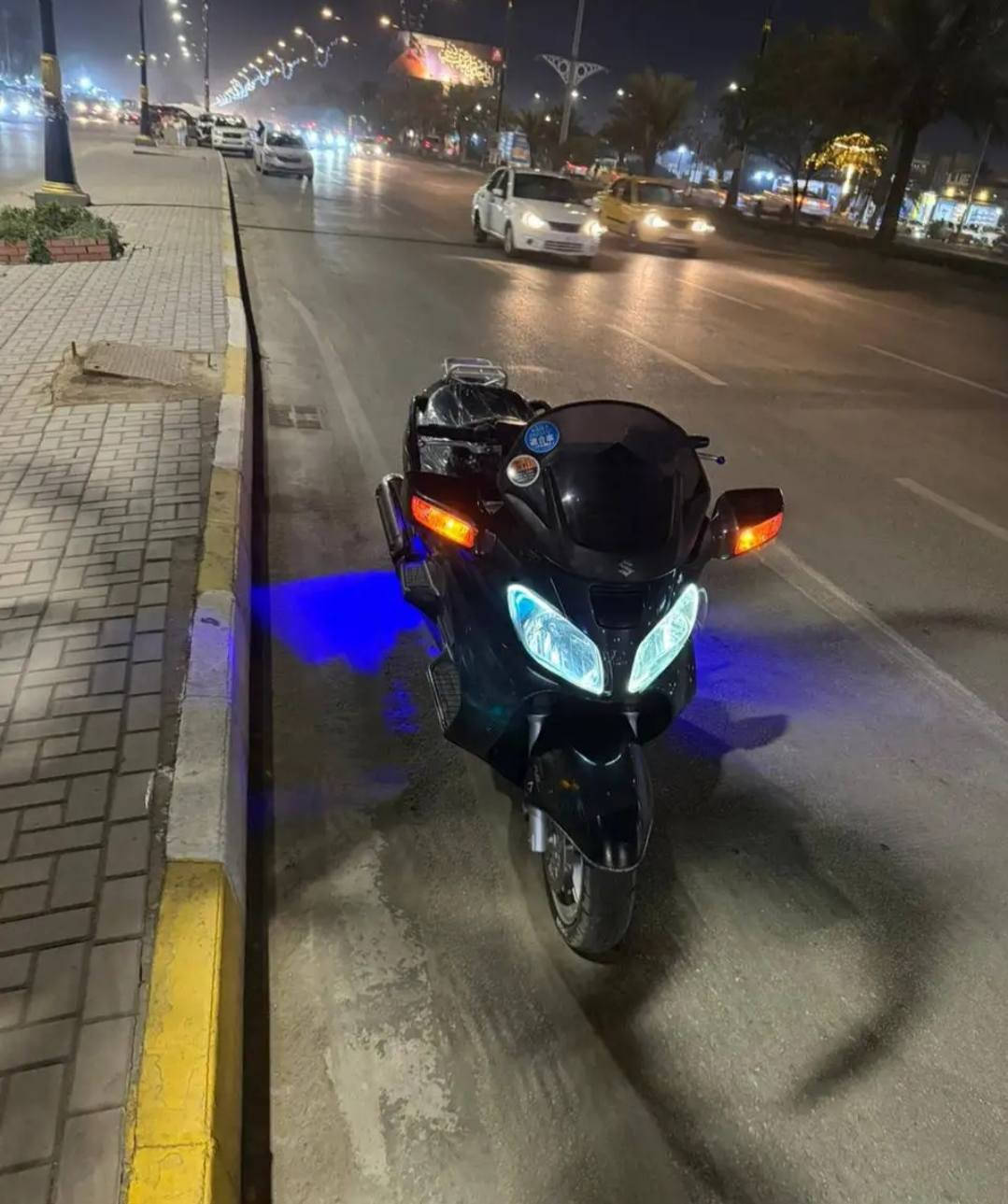 اخوان هاي نقصها دشالي مال التاير الخلفي فقط مستعجل على بيعتها سعر مليون قفل تجي تحمل وتروح مكانها حلة تواصل واتساب فقط ***********
