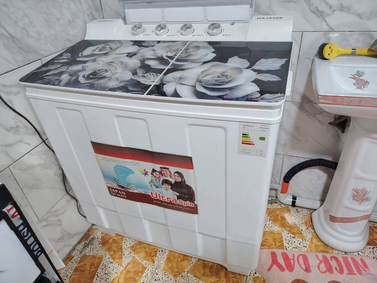 مرحبا غرض بيت 🏠 كامل لبيع معهم تنور كهربا وطباخ ابو ثنين كهربا رقم 📱 *********** زبير
