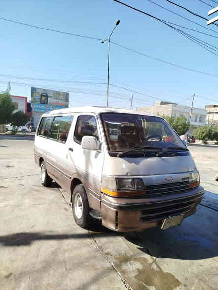 سلام عليكم.  هايسا سياحي موديل 92.  رقم بغداد خصوصي بسمي مشروع وطني سنوية لل 27.   تخم تاير حدادية صدر دوشمه كهربائيات سايد روف كلها شغالة وجاهزة مكينه فيفيتي كير اوتوماتيك السعر 47 وبيهة مجال للشراي العنوان بغداد الحسينيه مال راشديه للاستفسار الاتصال ***********
