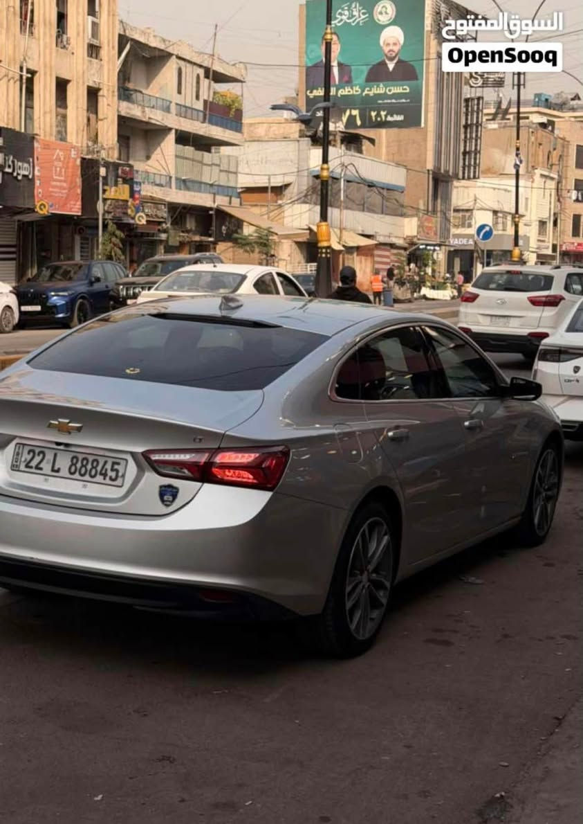 السلام وعليكم ماليبو LT 2022
لون سلفر 
ماشيه 115.000كم
داخل مخمل كشن السايق كهرباء 
تحكم ستيرن 

شاشه كاربلاي واندرويد اوتو

تثبيت سرعه 

تبريد قطعتين 

ويل برمير 

تخم تاير حديد 

بك لايت LED 

لايت زينون 

حادث السياره الباب عكس السائق ومبدل نفس اللون وصار بيها طخه بل جاملغ والبنيد كلش زغيره وتصلح على البارد 
رقم اربيل بااسمي 
13.500 $
***********
مكان السياره بغداد الكرادة
