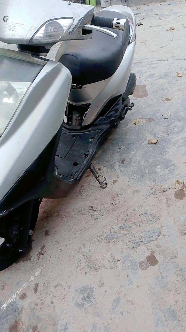 سلام عليكم دراجه بريز موديل21الدراجه خير من الله كفاله عامه الدراجه ع وضع الكفاله  شرط الترقيم خير من الله 
لايت امامي خلفي شغال كلشي جديد بيها  بيع او مراوس بكير 
***********
