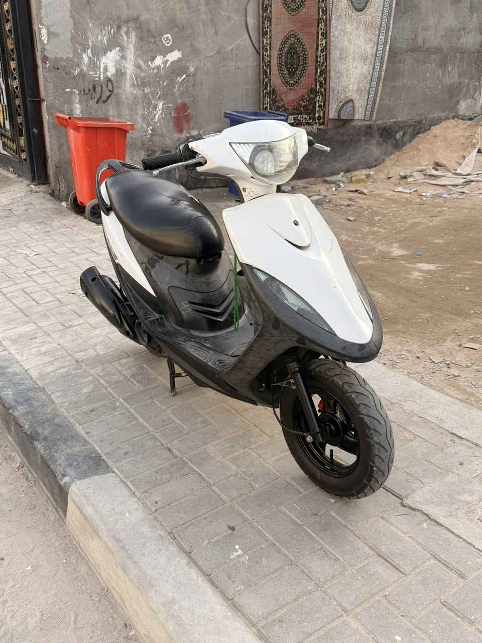 السلام عليكم ماكس عدله للبيع دراجه كفاله ما مفتوحه السعر 750 بيهه مجال قليل العنوان بصره للاستفسار ***********
