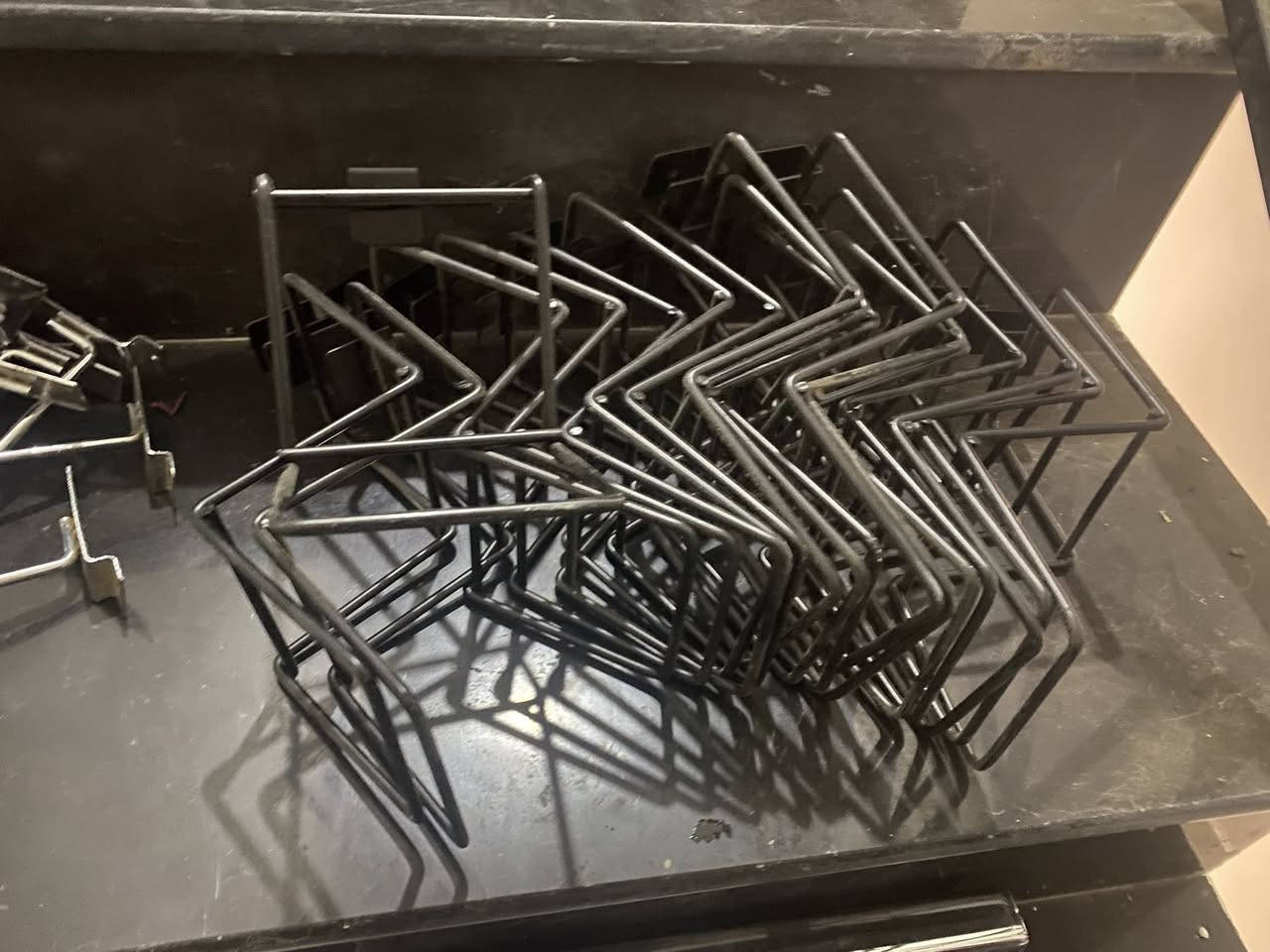 ٢١٤ ستاند مثل الي بالصورة 
سعرهم ١٠٠ الف


**إذا كنت صاحب هذا الإعلان وتريد حذفه لأي سبب، رجاءا أرسل رسالة إلى الدعم الفني**