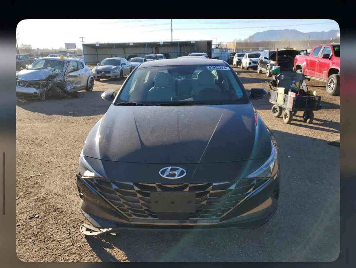 هونداي النترا. 2023 ( لـيمتـد )
فول فول مواصفات لمتد 1/1 للأخير 
دخول جديد بعدها على مشي امريكا
حادثهة بابين صبغ بدون تبديل بدون دواخل بدون ايرباك جاملغ صبغ بجم كبس عله وضع الشركه 
ماشيه 10 الاف زيرو بعده
شاشه متصله
كيجات دجتل 
انارع داخليه بلدشبول بلادي 
بصمع تشغيل+تشغيل عن بـعـد+بصمه ابواب
فتحه سلايد 
لدات امامي خلفي 
داخل جلد ابيض تدفئه
رادارات امامي وخلفي وجانبي 
حساس خلفي
كرسي كهرباء كامل 
تحديد مسار 
اوتو هولد 
هاند بريك بصمه 
انضمه قياده 
شاحنه لاسلكي 
سستم صوت bose
اشاير مري 
ويل 17 كروم
مكينه 2.0 دوش 
دخول ذكي وترحيب 
وجطنه ذكيه تفتح عند الاقتراب
وبعد بيها مواصفات 
بدون كل نقص السياره كلها بشرط 
رقم اربيل جديد تحويل او وكاله بشرط سنويه وهزه كله جديد 
مكان بغداد الدوره
للاستفسار ***********
السعر 166 مامتواجد خاص
