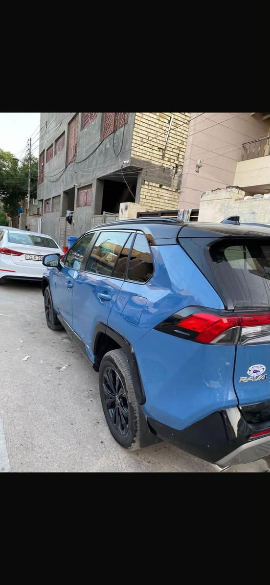 رافور 2022 فول مواصفات XSE
حادث كما موضح بالصوره جاملغ وباب وتكمه 
ماشية 48,000 الف وقابل لزيادة
استخدام  بيت 
فتحة سقف اشاير بالمري بصمة كشنات تدفئه وتبريد قطعتين
185 ورقة
رقم بغداد وسنوية باسم والدتي تحويل مباشر
***********
