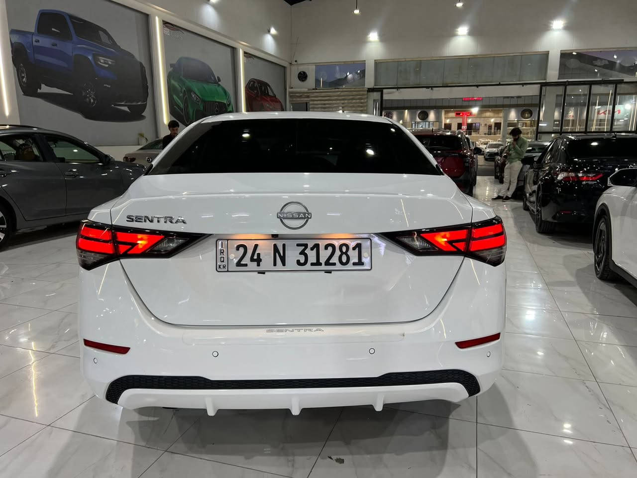 نيسان سنترا الشكل الجديد 
موديل.  2024👌

3 قطع صبغ 

مواصفات s
بصمه 
شاشة 
كاميرا 
حساسات 
تحديد سرعه 
رادار امامي 
مانع تصادم 
تحديد خط مسار 

سعرها 129 ورقه 
مرقم جاهز 

معرض ولید كارس

للاتصال ☎️ 

 وتساب ***********
***********.
