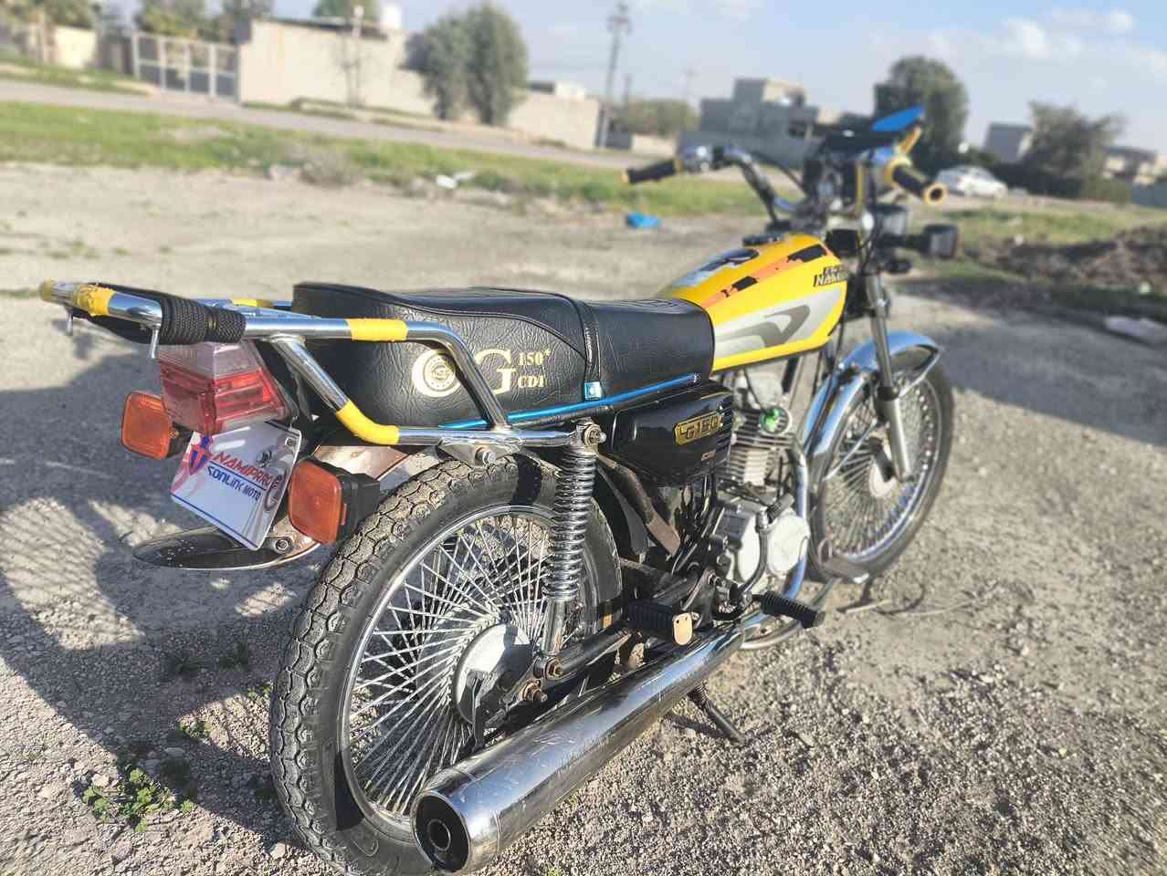 للبيع دراجه نامي ايراني اصل اصل اي عيب مابي 
موديل (2015) ويا 4 اوراق مدفوع كمرك 
تايرات وياله دبلات امامي خلفي تانكي كشن كابريتر عقل لايتات دشبول صفحه كلج جديد كلة 
شرط متسمع صوت بل مكينه بس فيلس اي عيب مابي 
صالنصه نص كاتم 
سعر (360) بي مجال بصيط مستعجل على بيع 
رقم (***********) مكاني ديالى خانقين سبعه نيسان
