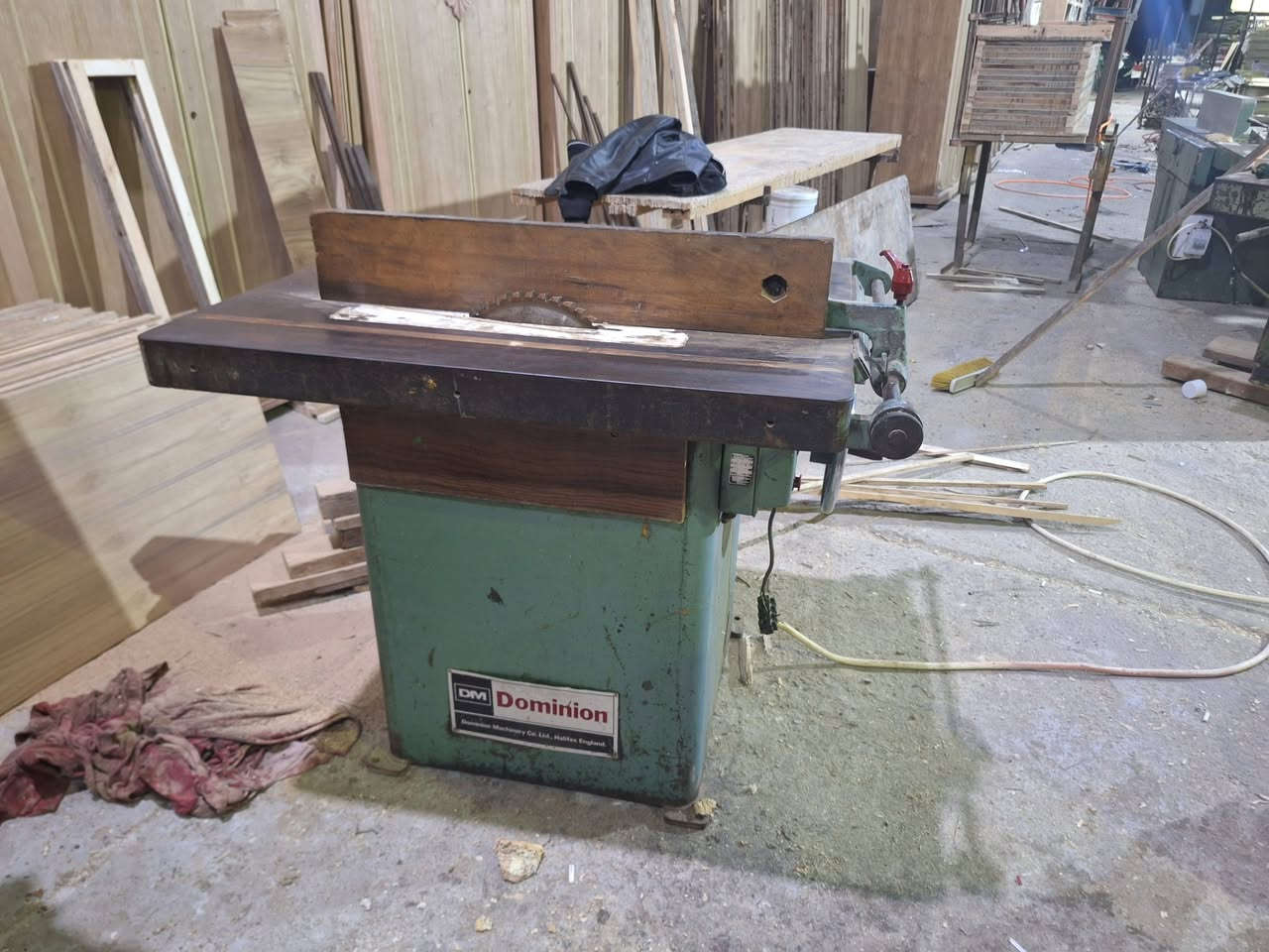 منشار انكليزي بلادي  العنوان ميسان المجر الكبير *********** السعر مليون ونص
