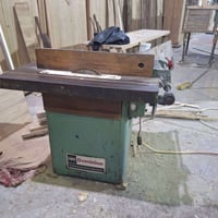 منشار • انكليزي • ميسان المجر الكبير