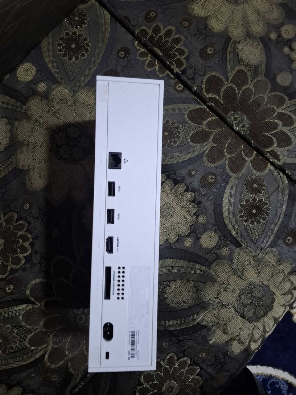 اكس بوكس سيري اس جميع ملحقاته عدا الكارتون وبي يده فقط واشتراك كيم باس التمت ٣ اشهر قبل يومين مشترك يعني جديد مابي اي شي تاخذه تضل تلعب بي ٢٤ ساعه كلشي ماعلي ب٣٥٠ قفل


**إذا كنت صاحب هذا الإعلان وتريد حذفه لأي سبب، رجاءا أرسل رسالة إلى الدعم الفني**