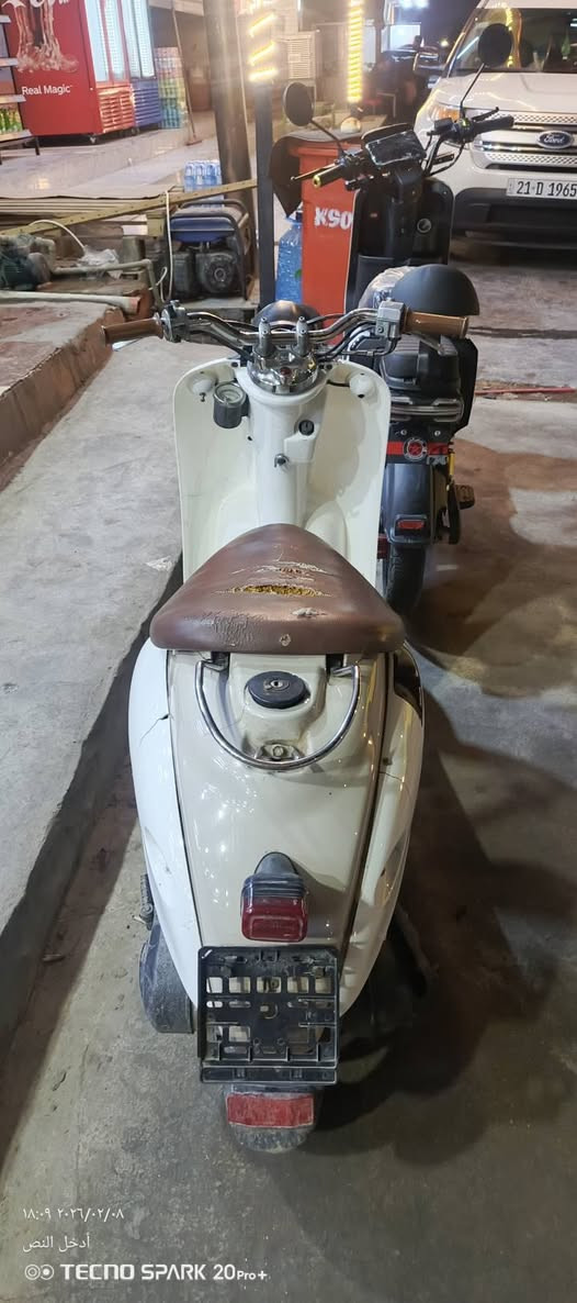 سلام عليكم
ماطور عبد ال حليم نضيف شرط نضافه
 محرك ما مفتوح كبريته بلادي 
صلنصه جديده لبرحه شدها  
مطور لبيع سعر 250وبي مجال  قليل 
***********وتساب عندي
