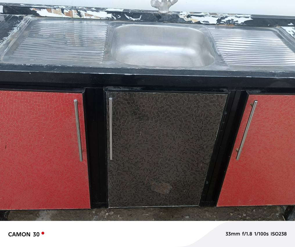 كاونتر ابو سنكي متر ونص 
سعر 130 وبي مجال 
للاستفتار *********** النجف, العراق
