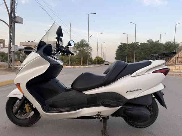 السلام عليكم…
للبيع فورزا 08 موديل 2009
6 كير 3 تحويلات 
نظام ABS…تدفئه يدات…جامه طويله 
ماشيه 36 حقيقي
صالنصه رياضي
دراجه حاويه مكفوله مثل ما واضح بالصور
مكان الدراجه الديوانيه حي الجامعه
السعر 14 $
***********
