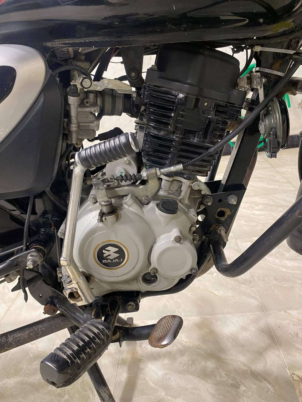 سلام عليكم اخوان دراجة بوكسر جبلي  موديل 2021دراجة جاهزة على اخر حباية كل نقص مابيهه شلعة ومعدل تخبل رقم بغداد ب اسمي كاملة هزه بس تحول لوحات انكليزي  الدراجة بيهه نقص واحد راجز مال سلف تعبان فقط فقط السعر مليونين وبيه مجال مكاني بغداد البياع الرقم ***********
