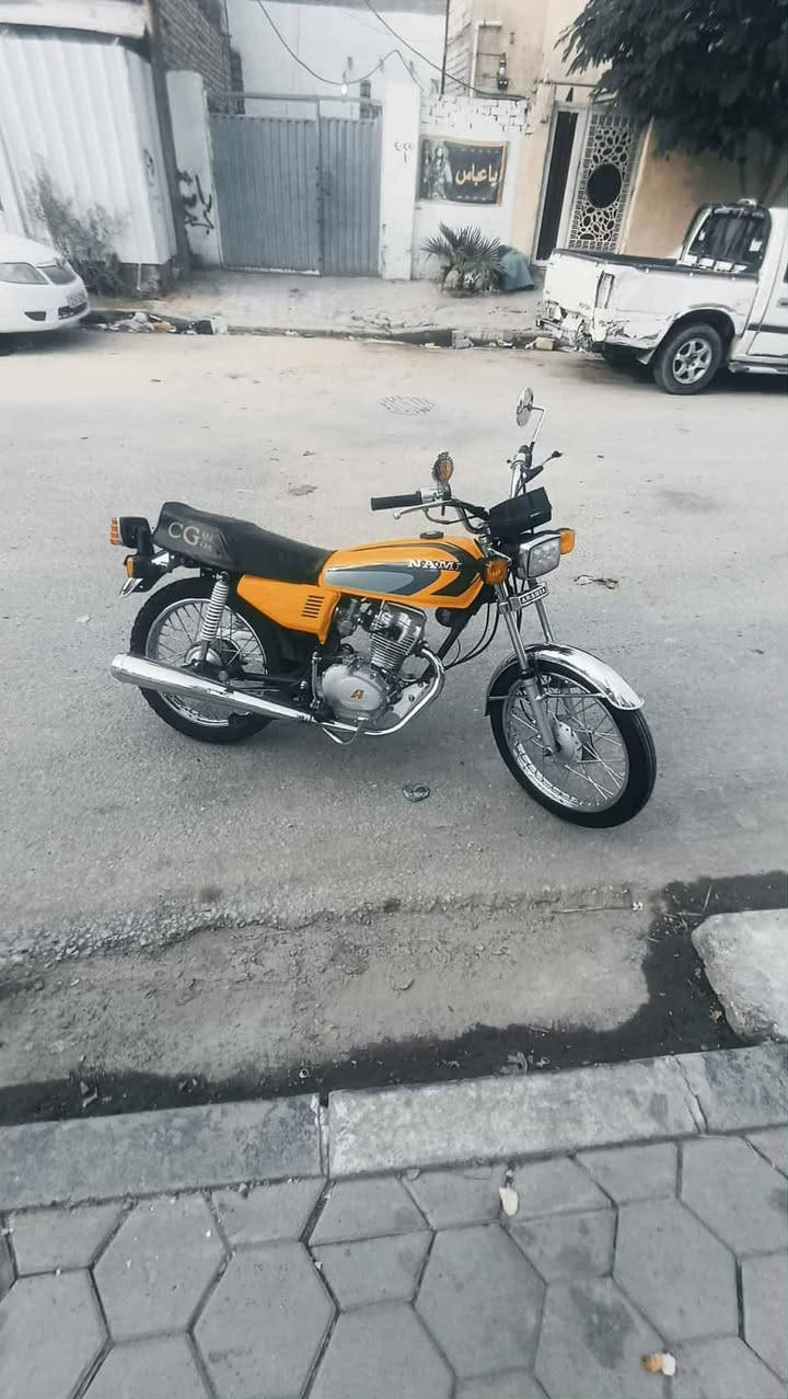 اربعه كير للبيع اصولي أوراق وكيل العآرضي مكاني نجف السعر ٧٠٠ كلشي مابيه الدراجة حلوه الرقم الموبايل ***********
