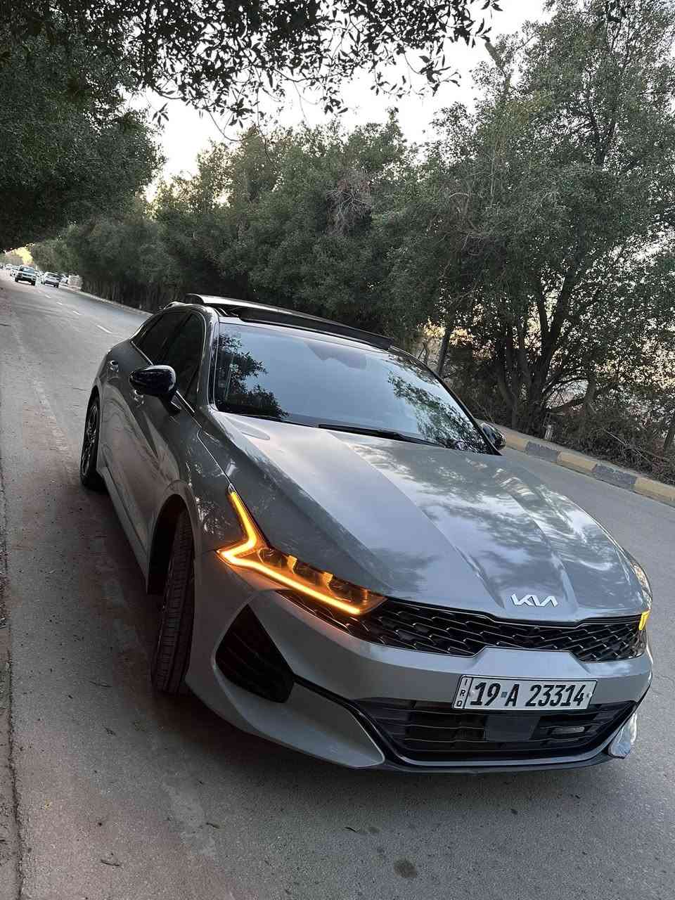 سلام عليكم k5 2023 جيتي لاين رقم كربلاء ماشيه ٣٥ الف 
سونار مرفق بالمنشور السعر 162 مكاني نجف ***********
