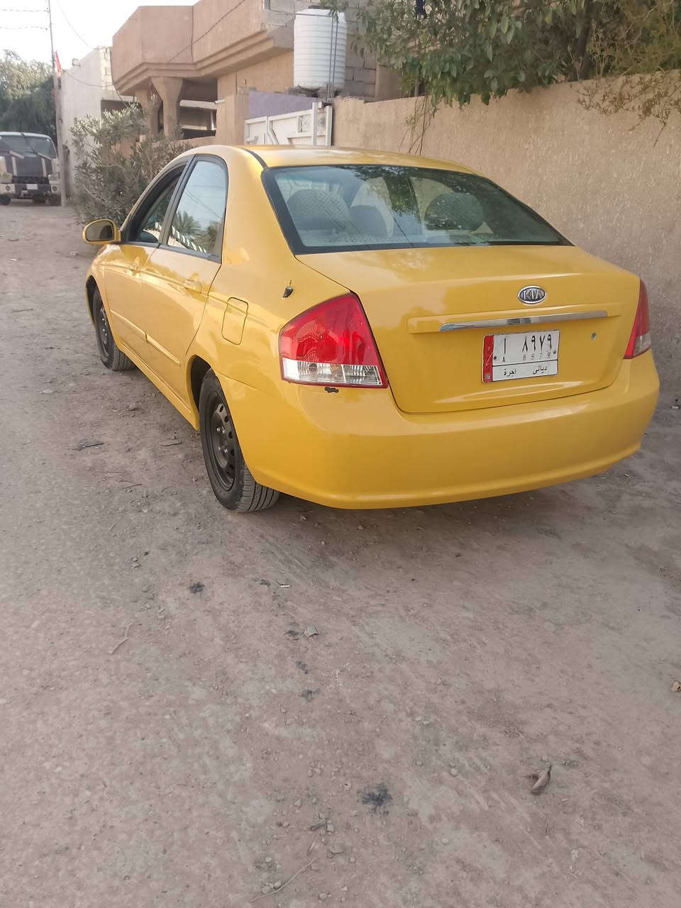 سلام عليكم سبكتره رقم ديالى 2009 وارد امريكي مصبوغه جديد منضومه تبريد جديده كير  تبريد تخم تاير كله مكفول سياره جاهزه للخير العنوان ديالى الخالص الاستفسار عل هاذ الرقم ***********
