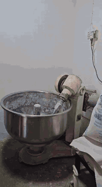 للبيع فرن بوكان ايراني حجم متر و90 نضافة 90% مع ملحقاته الكاملة مكان موصل
***********

***********
