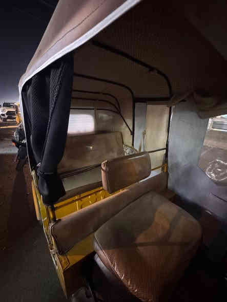 السلام عليكم تكتك 18 للبيع مكاني بغداد الحسينية مال راشدية 4 وبيهة مجال ***********
