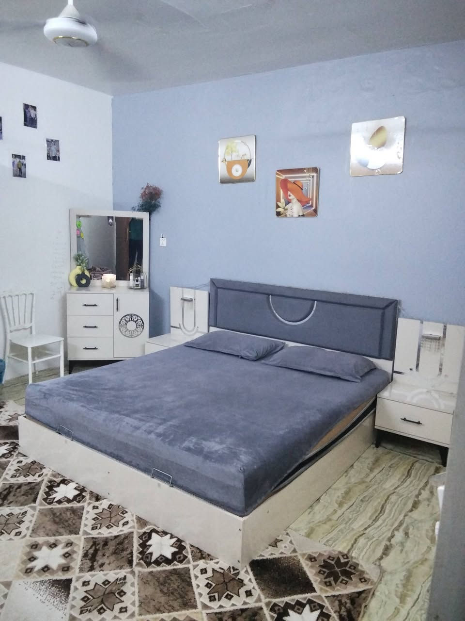 اسلام عليكم غرفة تركيه للبيع ومرتبه 
5 قطع 
سعره 470 الف 
المكان بغداد الأمين 
*********** واتساب
