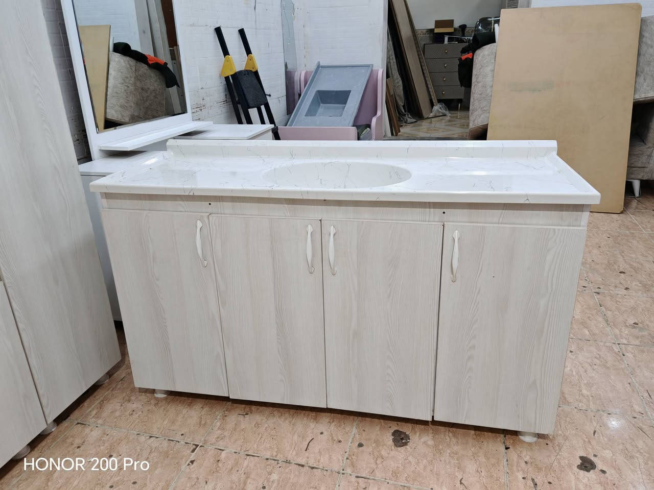 کەوانتەر و سنگی MDF
زۆر جوان و پاکە 
کەوانتەرەکە 3مەترە
سنگەکەی 1.50سانتیمەترە
ناونیشان سلێمانی کانی سپیکە خوارمزگەوتی تەبایی بەرامبەر مارکێتی کەوێ
***********
