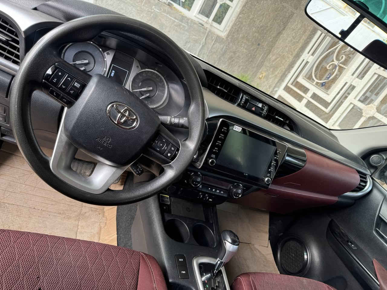 السلام عليكم
هايلوكس فور ويل 6 سلندر TRD 2022 اوتماتيك 
كفاله عامه  فقط بارد بسيط السونار بالمنشور 
ماشيه 58 الف بعدها بتايرات الشركه 
فول مواصفات للاخير ندفئه وتبريد كشنات شاحن وايرلس حساسات امامي خلفي دمامات  بصمه 
السعر المطلوب 338 وبيها مجال بسيط 
*********** 
ديالى الخالص
