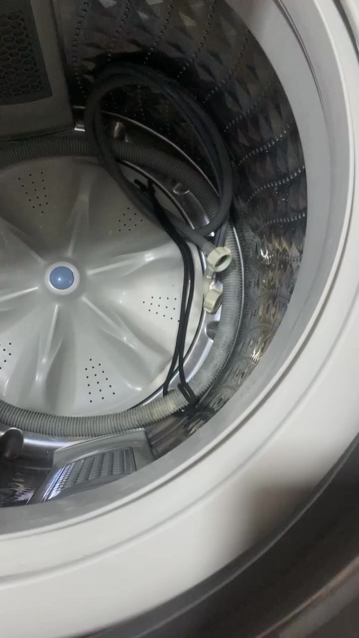 غساله اوتماتيك Samsung للبيع جديده جداً
نظافه ١٠٠٪؜ وبيها كارت الضمان

أريدها ب٥٥٠ 

للاستفسار ***********
