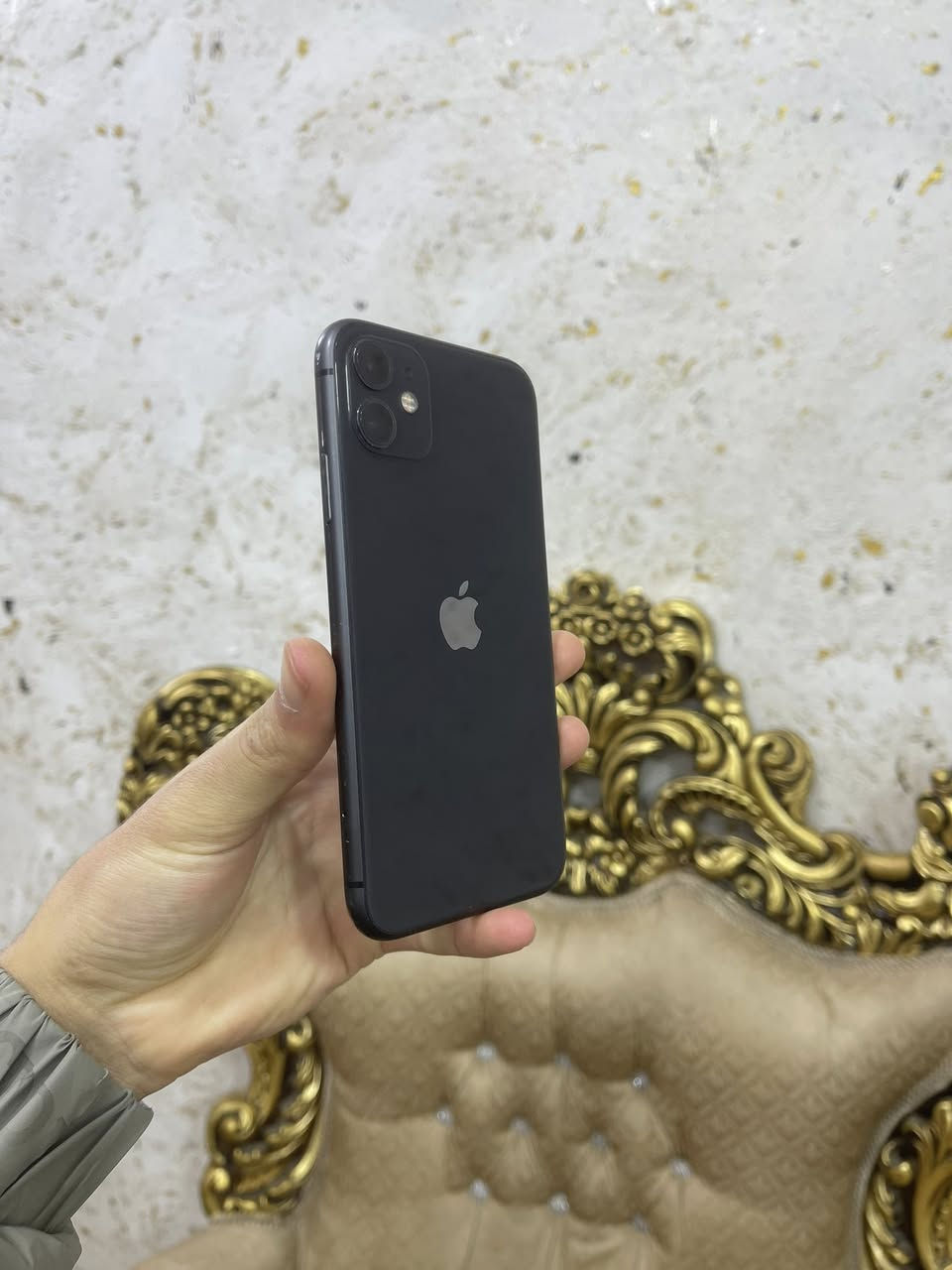 11عادي جهاز نضافه 100/100 وتر بروڤ بلادي .."
ذاكره128
بطاريه77
اتصال كامرات كله فول 
بيع او مراوس سعر الجهاز فقط 235الف مكان رمادي ورار 
***********
