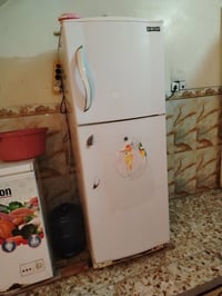 ثلاجه البيع مستعمله ب٧٥مكاني بغداد 07775606240