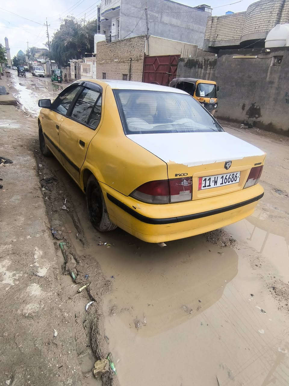 السلام عليكم سمند للبيع
محور كورلا موديل 11 
السعر 35 وبيها مجال 
***********
المكان بغداد ناحيه الوحدة 

مكلف بل نشر
