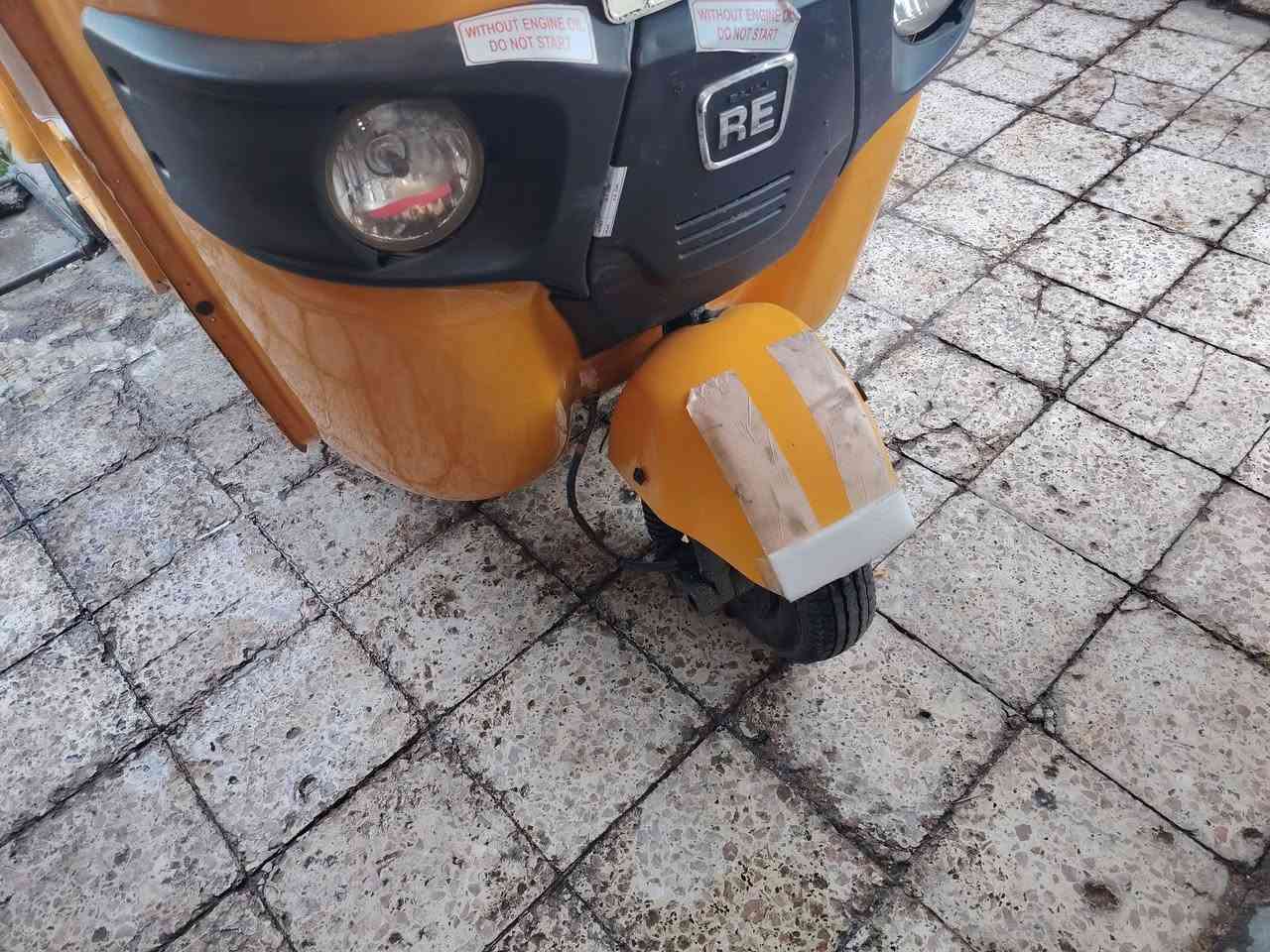 سلام عليكم تكتك موديل ٢٠١٩شهر ١٢ مرقم بسمي العنوان دوره حي الصحه للاتصال ***********
