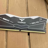 رام ١٦ جيجا • DDR5 ٦٠٠٠ • RGB