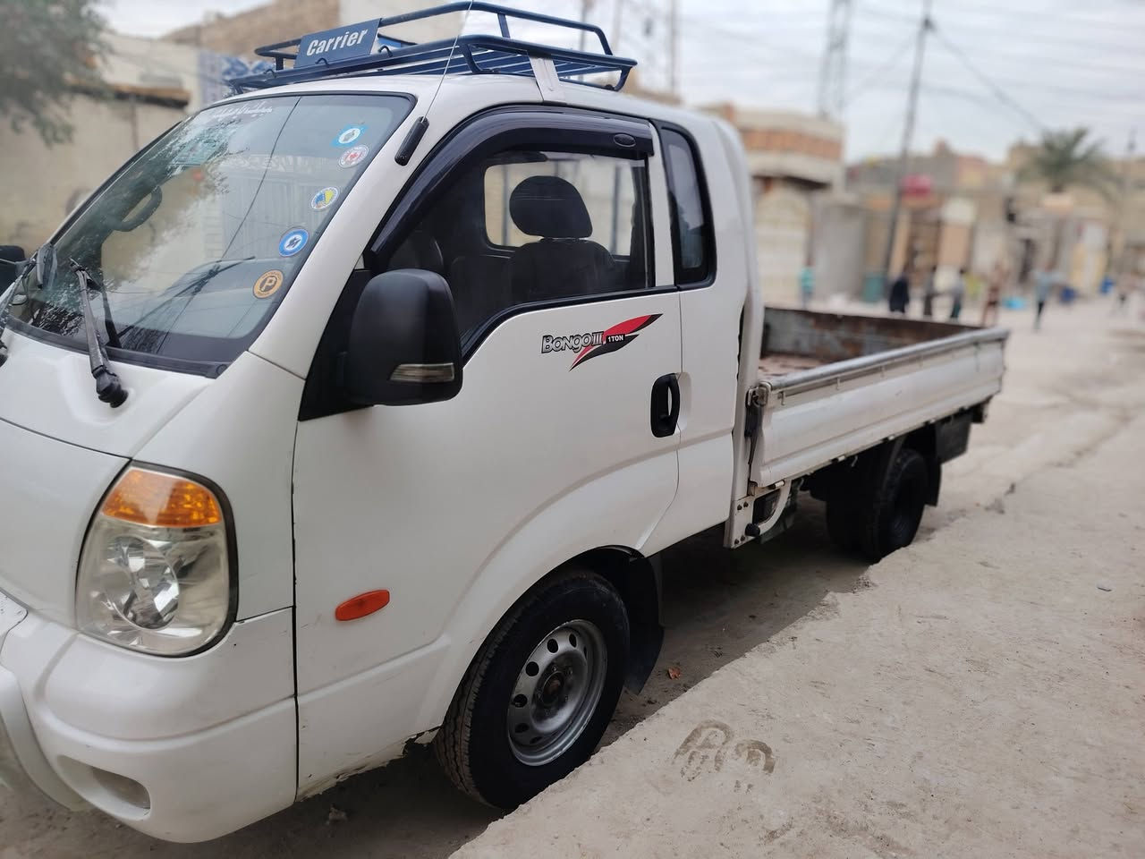 سلام عليكم كيا حمل مديل 2007 محرك 3000 مكفوله رقم دولي باسمي سعر 90 وبيها مجال  عنوان بغداد مدينه الصدر ***********
